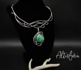 Collier inox “les Passages Célestes: MicroCosmos” Chrysocolle Malachite