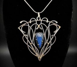 Pendentif inox “les Passages Célestes: “La Complainte des Sirènes” Labradorite